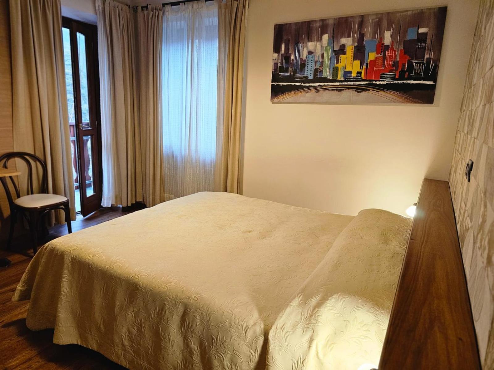 Hotel Bucaneve บาร์โดเนกเกีย ภายนอก รูปภาพ